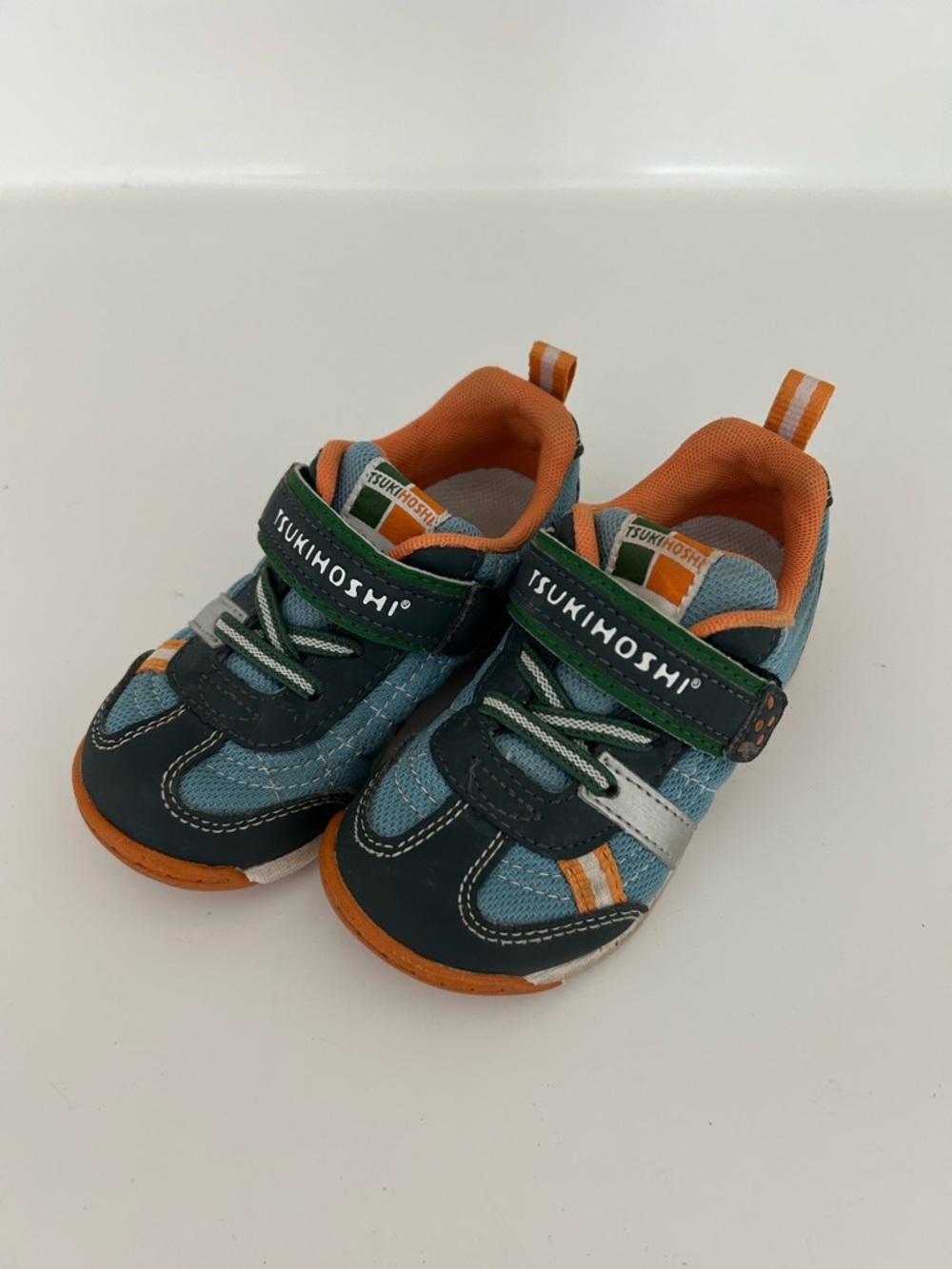 Tsukihoshi Sneakers